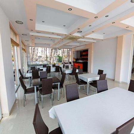 Intea Hotel Golem (Tirana) Exterior foto
