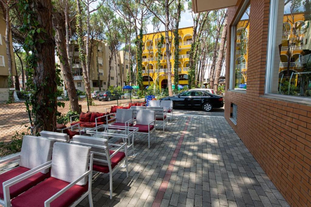 Intea Hotel Golem (Tirana) Exterior foto